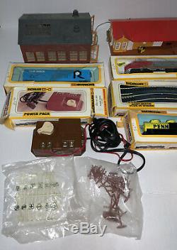 13 Bachmann Ho Electric Train Set Locomotive Tender Car Caboose Track Power Pack