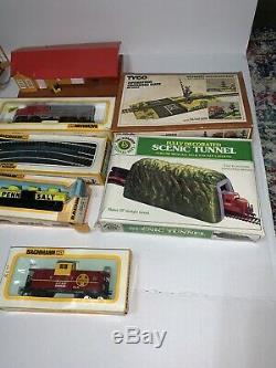 13 Bachmann Ho Electric Train Set Locomotive Tender Car Caboose Track Power Pack