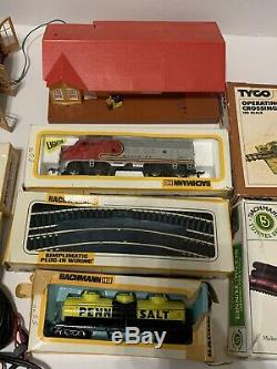 13 Bachmann Ho Electric Train Set Locomotive Tender Car Caboose Track Power Pack