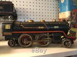 1930s PRE WAR LIONEL TRAIN ENGINE, TENDER, CRANE, REFRIGERATOR CAR, 7 PIECES