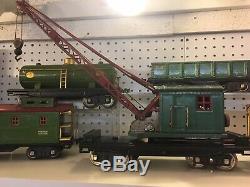 1930s PRE WAR LIONEL TRAIN ENGINE, TENDER, CRANE, REFRIGERATOR CAR, 7 PIECES