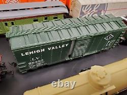 34 Piece Like Like Bachmann HO Scale Model Trains Locos Freight Cars Box Caboose