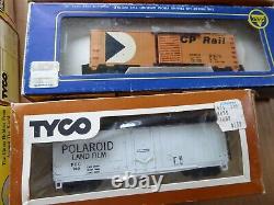 8 Vintage 1970's TYCO & HO Wagon TRAIN Locomotive SETS in BOXES Lot