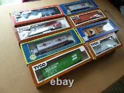 8 Vintage 1970's TYCO & HO Wagon TRAIN Locomotive SETS in BOXES Lot