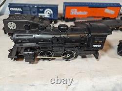 8 Vintage Lionel Train 2-2-4-0 Engines, Tender, 4 Cars And 1 Caboose O-Scale