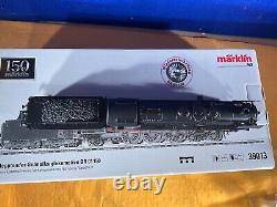 A11-41 Train Engine Express Locomotive With Tender Ho Scale Marklin #39013