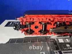 A11-41 Train Engine Express Locomotive With Tender Ho Scale Marklin #39013