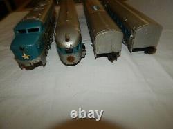 American Flyer Lines 466 Silver Comet Locomotive & 3 Cars #960, #962, #963 train