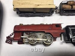 American Flyer train Set wind up locomotive and 14 train cars