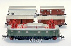 Arnold set with electric locomotive BR 141, Bo Bo+4 cars new (B)