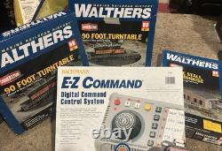 Arthern/Tyco/Bachman/Lifelike Ho Model Trains-50 Locomotives, 250 Box Cars