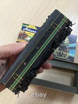 Athearn Genesis HO Reading Diesel Train Car RDG #265B with Box