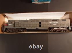 Athearn HO Scale Southern Pacific Train Car Diesel Locomotive Engine 9503 (5)