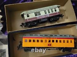 BACHMANN ELECTRIC HO SCALE MODEL TRAINS VINTAGE 4 CAR LOT + PARTS + 12 Tracks ++