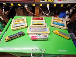Bachman HO trains (3 engins and 7 cars)