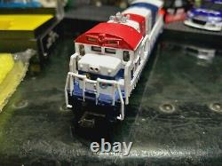 Bachman N Scale (4670) U36B Diesel Spirit of'76 Engine and all cars, complet