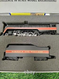 Bachmann #11315 HO 4-8-4 Class J Train Norfolk & Western N&W #608 withsmoke