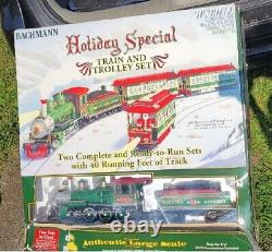 Bachmann Big Haulers Holiday Special Christmas Train & Trolley Set Double Large