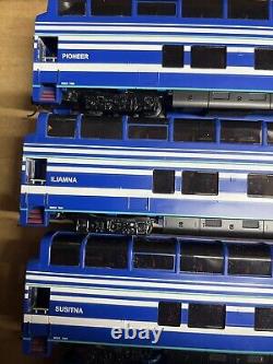 Bachmann Locomotive Conrail #3078 Pulling The Rare Trio Princess Passenger Cars