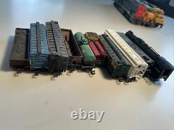 Bachmann N Scale 4-8-4 Steam Locomotive Santa Fe #3780 W Tender 8 Cars Train Set