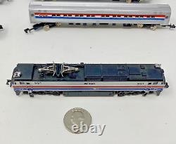 Bachmann N Scale Amtrak Set withGE E60CP Locomotive #951 and 5 Cars