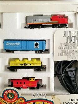 Bachmann N Scale LONG HAULER Train Set # 4406 2 Locomotives & 6 Cars, Track
