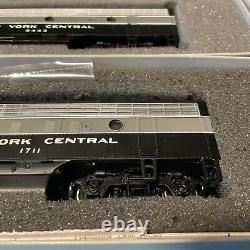 Bachmann Plus Trains EMD F7A NYC # 1711 Locomotive 31219 And Car 31221