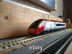 Dapol D390 Class 390 EMU 4 Car (with Two Motors) Virgin Trains Pendolino