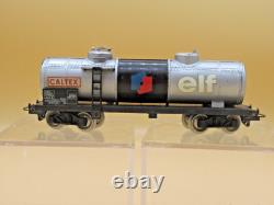 European OO Guage Vintage Model Trains, 10 cars, 1 locomotive, 90+ track pieces