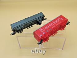 European OO Guage Vintage Model Trains, 10 cars, 1 locomotive, 90+ track pieces