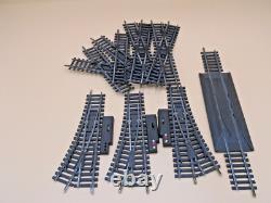 European OO Guage Vintage Model Trains, 10 cars, 1 locomotive, 90+ track pieces