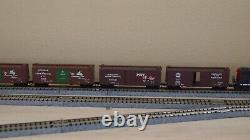 Flat Radiator KATO 176-7611 Engine, Southern Pacific, and 11 Modern Box Cars