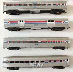 HO Amtrak Passenger Train Set Locomotive with 5 Passenger Cars Untested