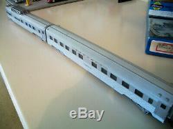 HO SANTA FE F7 A-B-A with Eight Streamline Passenger Car Train Custom Detailed