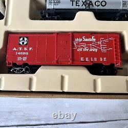 HO Scale Life-Like THUNDERING RAILS 8766 Santa Fe 3500 Model Train Set TESTED