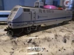 HO Scale Metro North MTA Locomotive+ 3 Train Passenger Cars