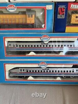 HO Scale Model Power, Bullet Train Locomotive & 6 Cars, Amtrak, Silver #1095