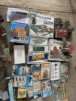 HO Train Set HUGE LOT Engine s Cars Tracks Controller s ATLAS TYCO Build A Scene