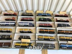 HUGE Lot of 114-pcs. Vintage ATHEARN Train Locomotive Cars HO Scale AHM GREAT