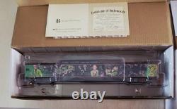Hawthorne Village Caped Crusaders Ho Scale Electric Train Set Batman 8 Cars
