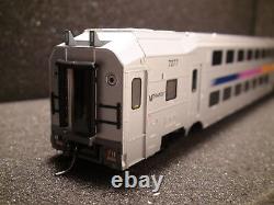 Ho Atlas # 20004823 Multi-level Trailer Modern Commuter Train Car Rd# 7666