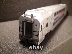 Ho Atlas # 20004823 Multi-level Trailer Modern Commuter Train Car Rd# 7666