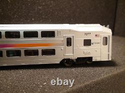 Ho Atlas # 20004823 Multi-level Trailer Modern Commuter Train Car Rd# 7666