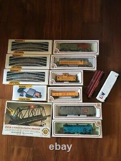 Ho Scale Bachmann Train Set Lot locomotives, track, cars, power pack, bridge