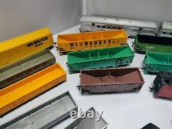 Ho Scale Trains Lot Engines & Cars For Parts Fixup