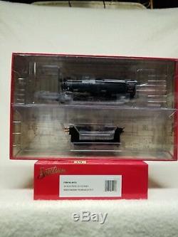 Ho Train. Bachmann Spectrum, # 84113, K4 4-6-2, Pre war with slat car