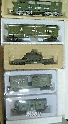 Ho U. S. Army Train Set F-3 Locomotive With 4 Cars # Bbf-215 Military Set