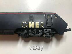 Hornby R2002A GNER 225 4 car train pack DCC Fitted See Description