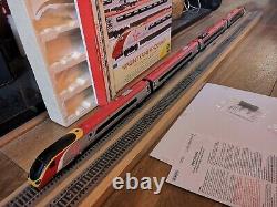 Hornby R2467 Class 390 Pendolino 4 car set Virgin Trains livery boxed excellent