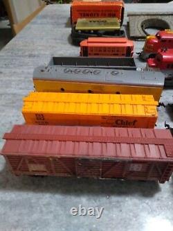 Huge Lot 72 pieces Tyco Lionel Trains Locomotive Track cars transformers & more